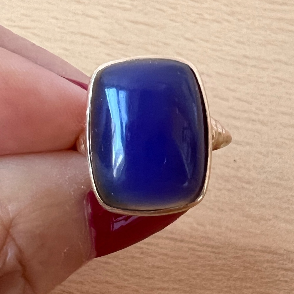 VINTAGE 14K YELLOW GOLD BLUE PURPLE CHALCEDONY CABOCHON RING EUROPEAN HALLMARK - Picture 10 of 16